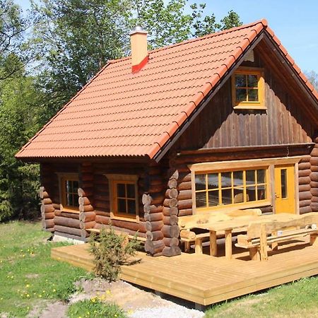 Ala-Laugu Holiday Home Leisi Exteriör bild